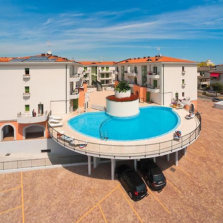 Residence Galleria Gran Mado Caorle Exterior foto